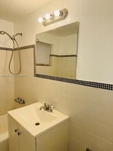 761 Euclid Ave in Miami Beach, FL - Foto de edificio - Building Photo