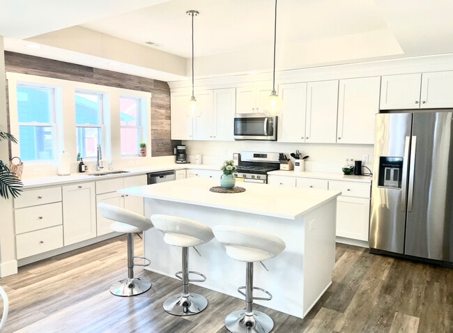 property at 508 S Lake Ave
