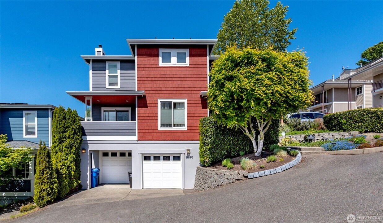 1858 S Bennett Dr in Seattle, WA - Foto de edificio
