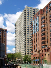 Marine View Plaza in Hoboken, NJ - Building Photo - Building Photo