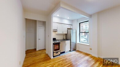 415 E 73rd St in New York, NY - Building Photo - Building Photo