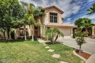 2720 S Los Altos Pl in Chandler, AZ - Building Photo