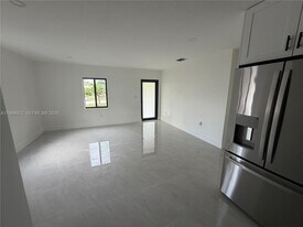 15920 NW 17th Ct in Opa Locka, FL - Building Photo