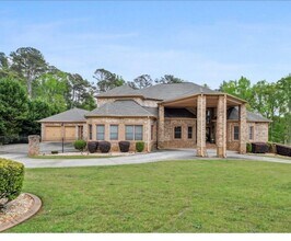 4020 W Stubbs Rd in College Park, GA - Foto de edificio - Building Photo