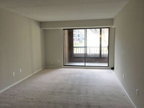 5715 Harpers Farm Rd in Columbia, MD - Building Photo - Building Photo