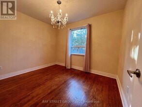 382 Blue Grass Blvd in Richmond Hill, ON - Building Photo - Building Photo