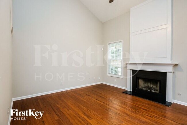 2410 Kirkstone Dr in Buford, GA - Building Photo - Building Photo