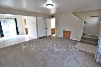 625 W Idaho Ave in Meridian, ID - Building Photo - Building Photo