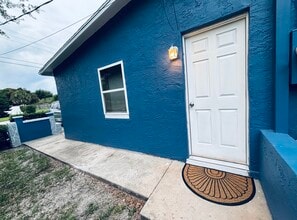 10 Flamevine Ln in Debary, FL - Building Photo - Building Photo