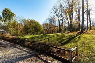 18 Stage Coach Ln in Amenia, NY - Building Photo - Building Photo