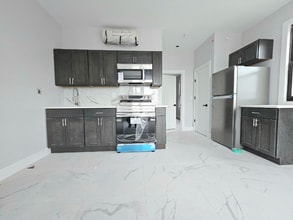 226 Roseville Ave in Newark, NJ - Building Photo - Building Photo
