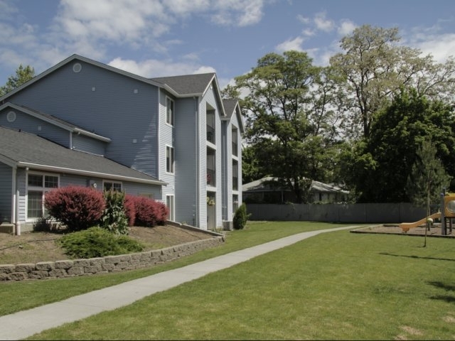 Knoblock Apartments in Dayton, WA - Building Photo