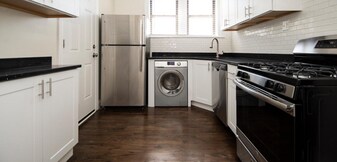 3816 N Greenview Ave, Unit 1W in Chicago, IL - Building Photo