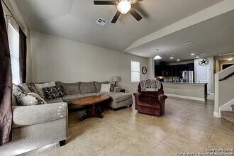 2539 Gato Del Sol in San Antonio, TX - Building Photo - Building Photo