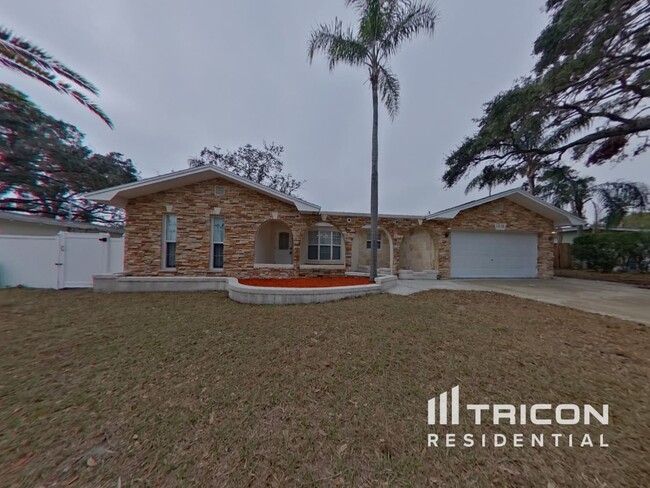 1512 Pineapple Ln in Clearwater, FL - Building Photo - Building Photo