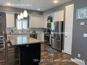169 E Ridgeline Wy in North Salt Lake, UT - Building Photo - Building Photo