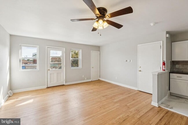 7239 Haverford Ave in Philadelphia, PA - Building Photo - Building Photo