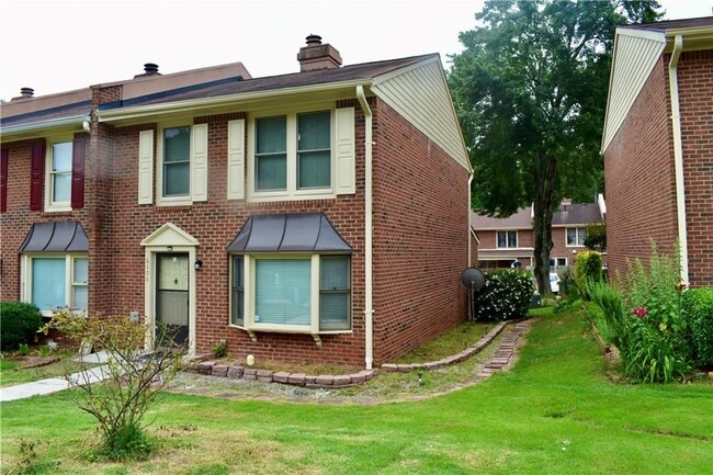 6106 Queen Anne Ct in Norcross, GA - Building Photo - Building Photo