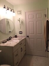 605 Saxony Dr in Mount Laurel, NJ - Building Photo - Building Photo