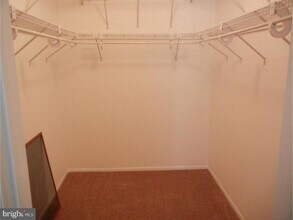 4510B Aberdeen Dr in Mount Laurel, NJ - Building Photo - Building Photo