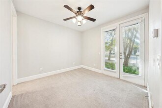 4502 Holland Ave in Dallas, TX - Building Photo - Building Photo