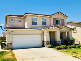 37337 Ivywood Ct in Palmdale, CA - Building Photo