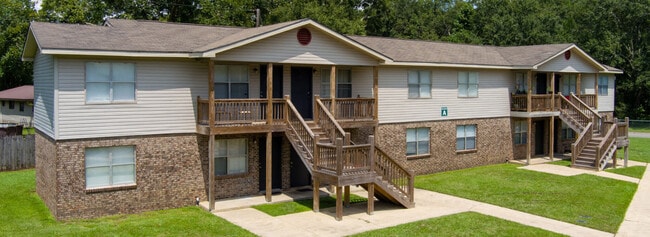 Rainview Apartments in Bay Minette, AL - Building Photo - Building Photo
