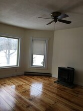 12 Old Georges Mills Rd in Sunapee, NH - Foto de edificio - Building Photo