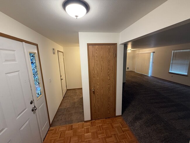 5903-5905 157th St Ct E in Puyallup, WA - Building Photo - Building Photo