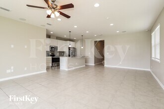 1503 Tropical Pine Cove in Middleburg, FL - Foto de edificio - Building Photo