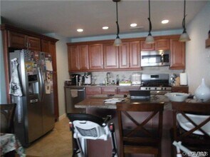 75 E Broadway in Long Beach, NY - Building Photo - Building Photo
