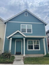 2099 Hartford Dr in Chico, CA - Building Photo - Building Photo