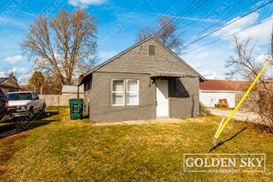 802 E 25th St in Muncie, IN - Building Photo