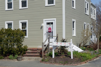 97 Main St in Fairhaven, MA - Building Photo - Building Photo