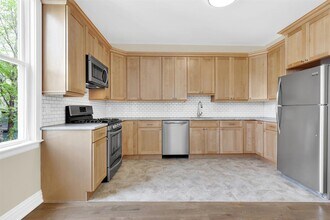 80 Fulton St in Weehawken, NJ - Building Photo - Building Photo