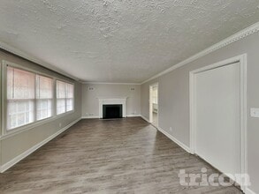 1122 Paramount Cir in Gastonia, NC - Foto de edificio - Building Photo