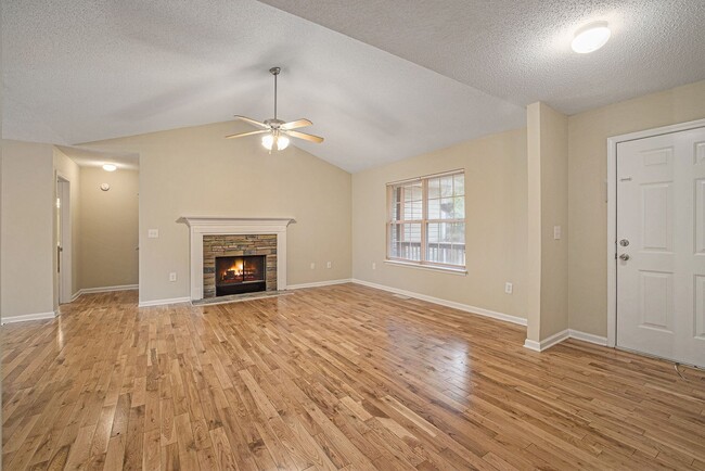 140 Riverbrooke Rd in Covington, GA - Building Photo - Building Photo