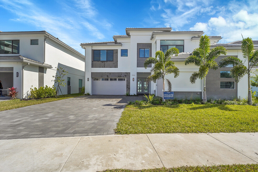 9944 Migration Pt in Palm Beach Gardens, FL - Building Photo