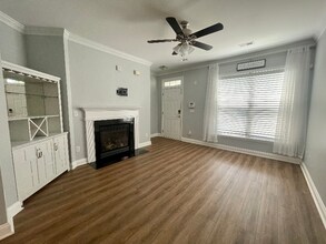 365 Hurston Circle in Charlotte, NC - Building Photo - Building Photo