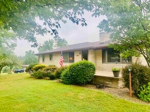 4820 S Old State Rd 37 in Bloomington, IN - Building Photo - Building Photo