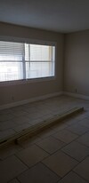 1800 NW 4th Ave Apartamentos