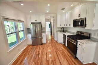 1529 Green St in Tallahassee, FL - Building Photo - Building Photo