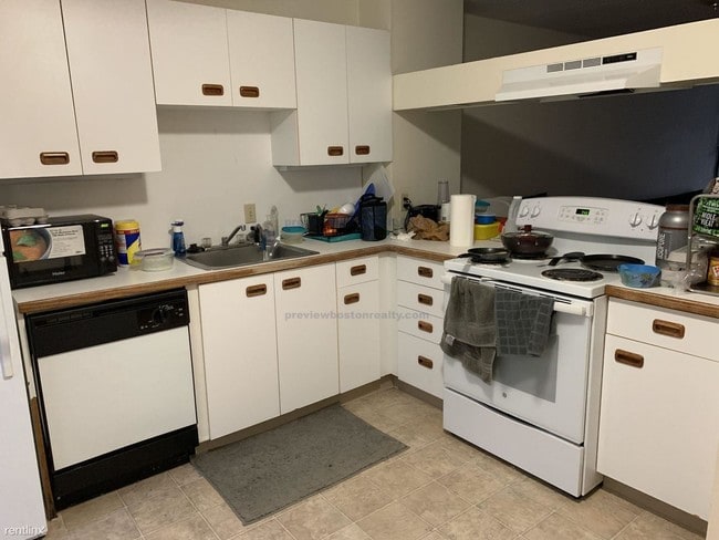 154 N Beacon St-Unit -APT# A3-OJ in Boston, MA - Building Photo - Building Photo