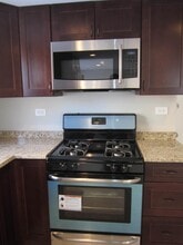 2211 N Harlem Ave, Unit 1 in Chicago, IL - Building Photo - Building Photo