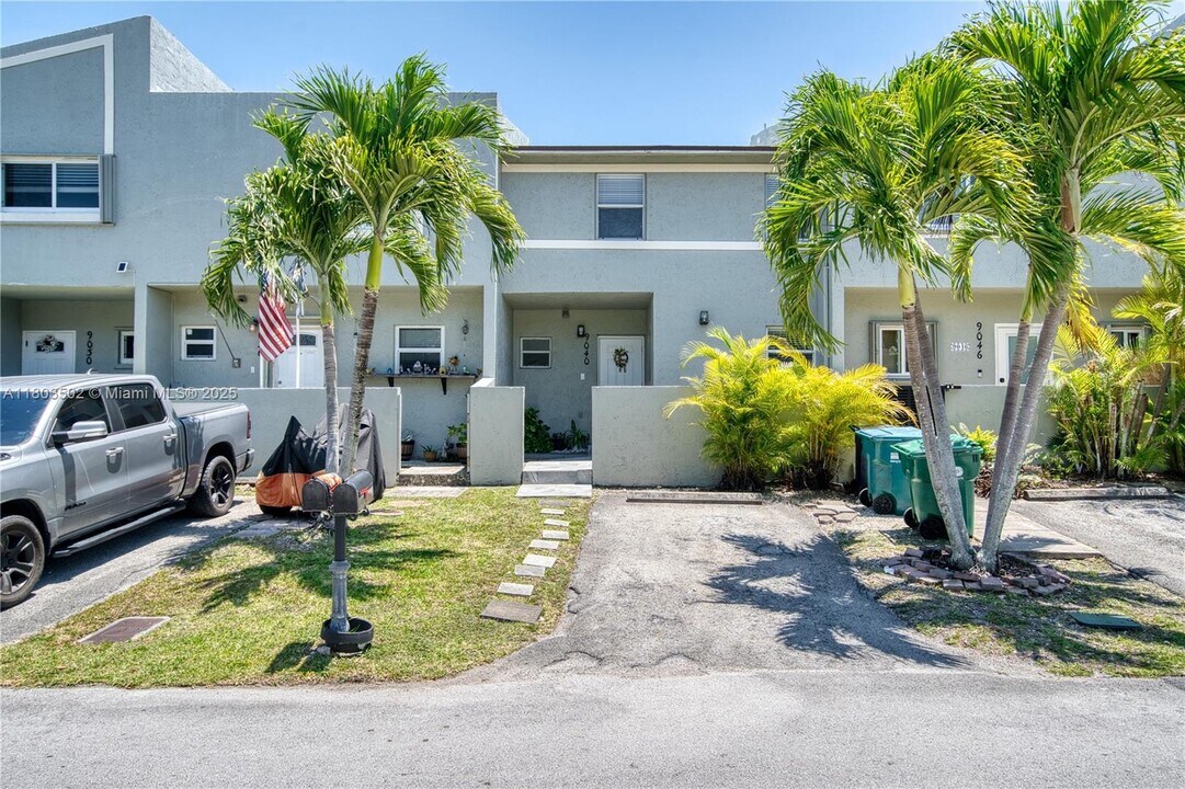 9040 SW 203rd Terrace in Cutler Bay, FL - Building Photo