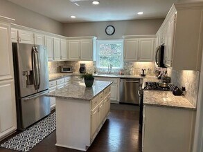 2368 Battle Forest Dr SW in Marietta, GA - Building Photo - Building Photo