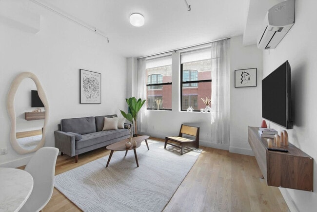 property at 517 W 45th St