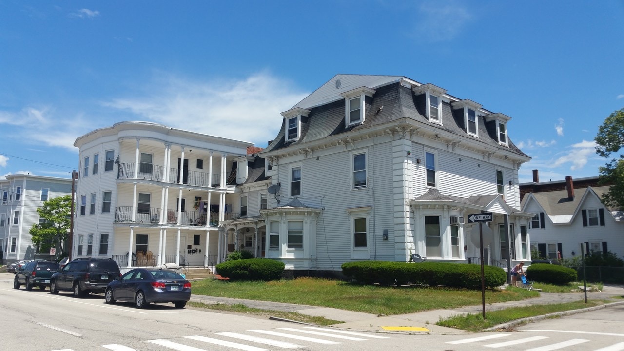 120 Myrtle St in Manchester, NH - Foto de edificio