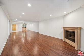 1508 Greenfield Ave in Los Angeles, CA - Building Photo - Building Photo