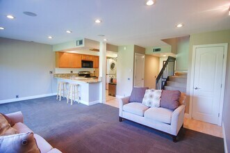 718 Calle Bahia in San Clemente, CA - Building Photo - Building Photo